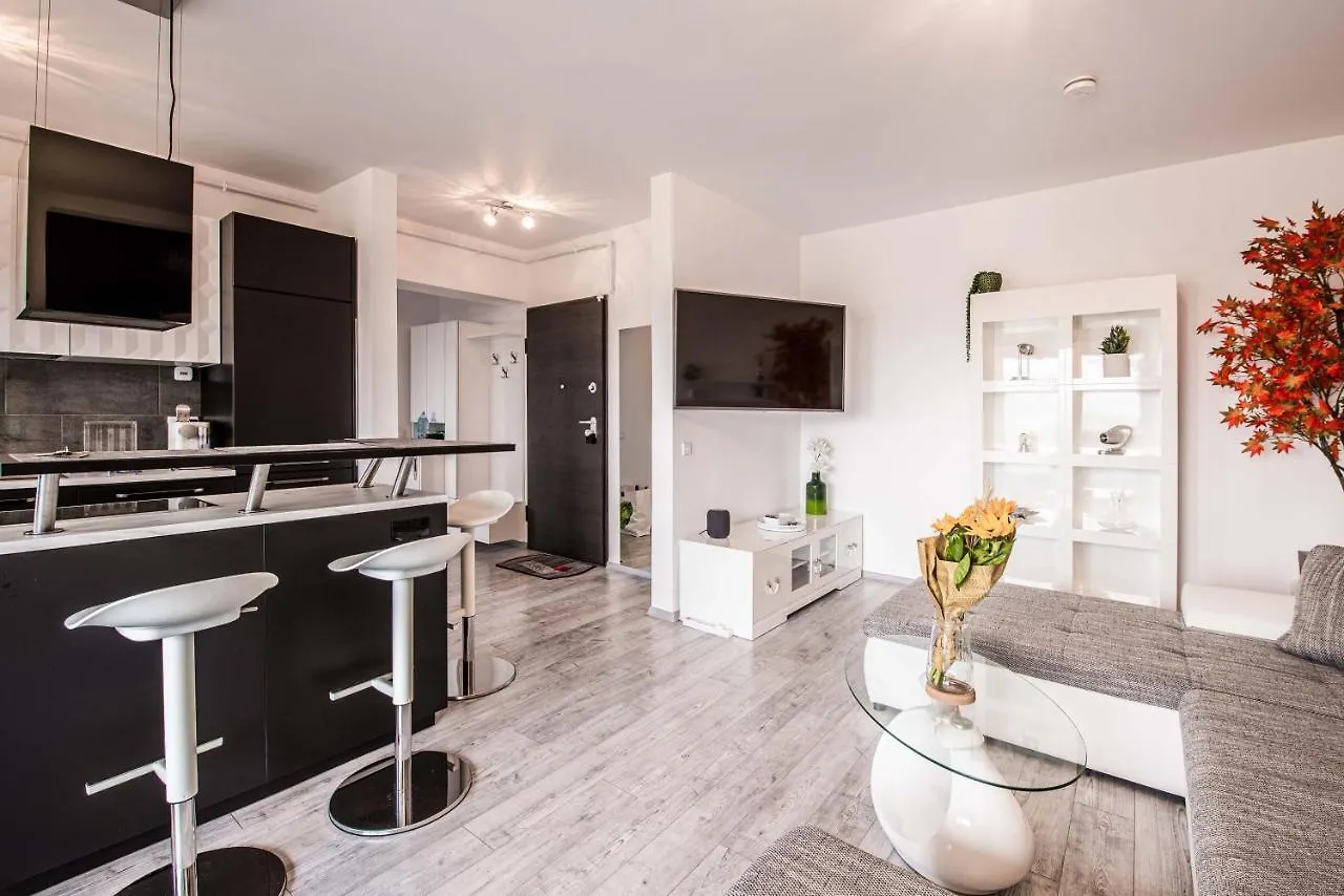 2-Room Penthouse Plaza Residence P1 Бухарест 0*,  Румыния