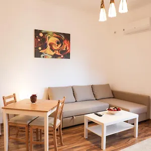  Apartment Ultracentral With Balcony - Old Town